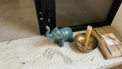 Elefante all’ingresso di casa: significato, orientamento e piccole regole senza fissarsi